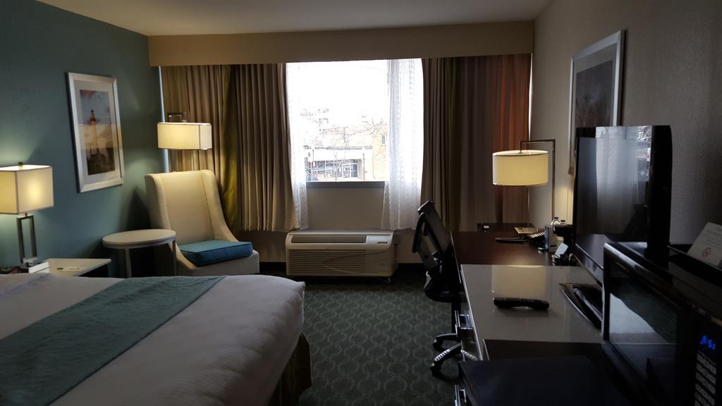 Готель Wyndham Garden Kenosha Harborside Екстер'єр фото