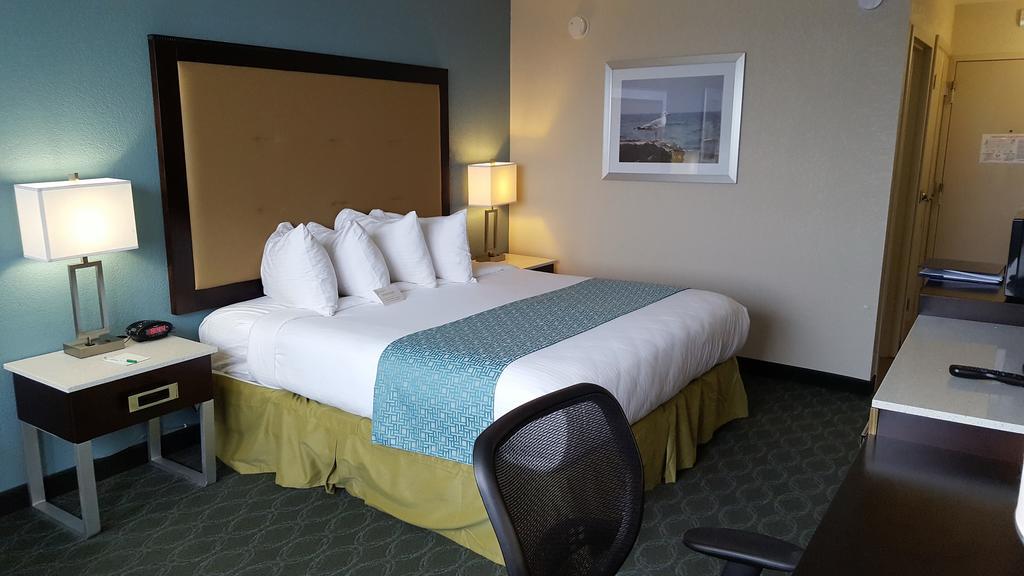 Готель Wyndham Garden Kenosha Harborside Екстер'єр фото