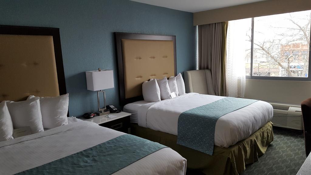 Готель Wyndham Garden Kenosha Harborside Екстер'єр фото
