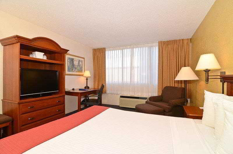 Готель Wyndham Garden Kenosha Harborside Екстер'єр фото