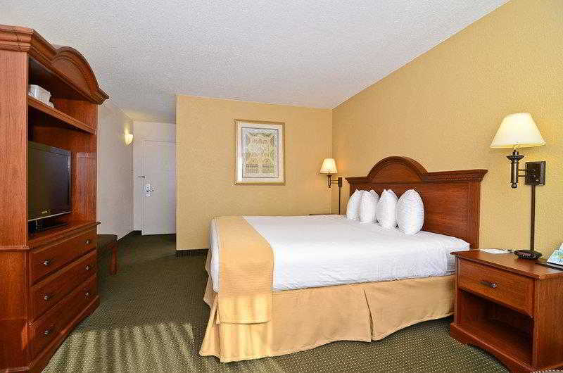 Готель Wyndham Garden Kenosha Harborside Екстер'єр фото